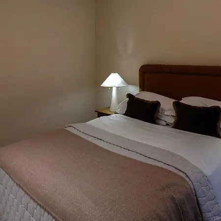Avenida Do Brasil , Apartamento *